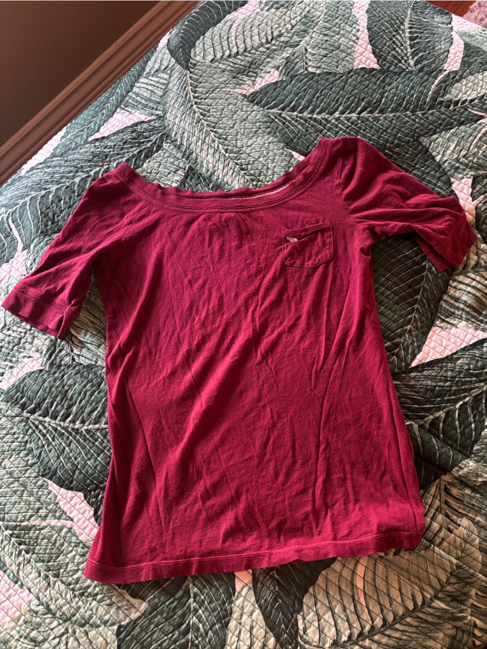 Abercrombie Scoop Neck 3/4 Sleeve Top - Burgundy
